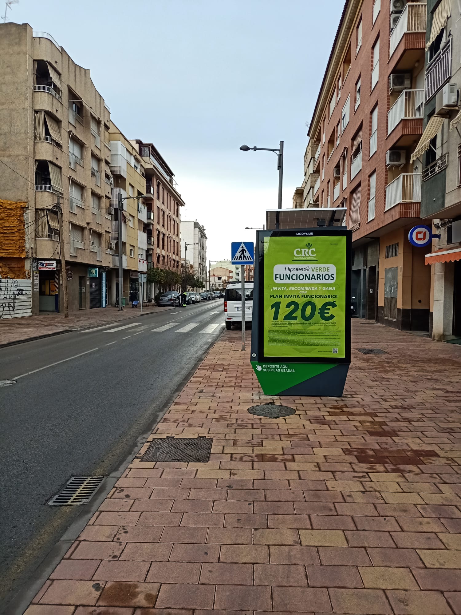Campaña de publicidad en mupi en la carretera de Granada, Lorca