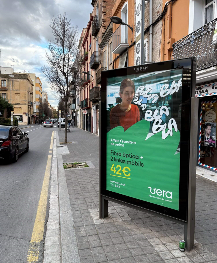 Campaña de publicidad en mupi en la Avenida Príncep de Viana, Lleida