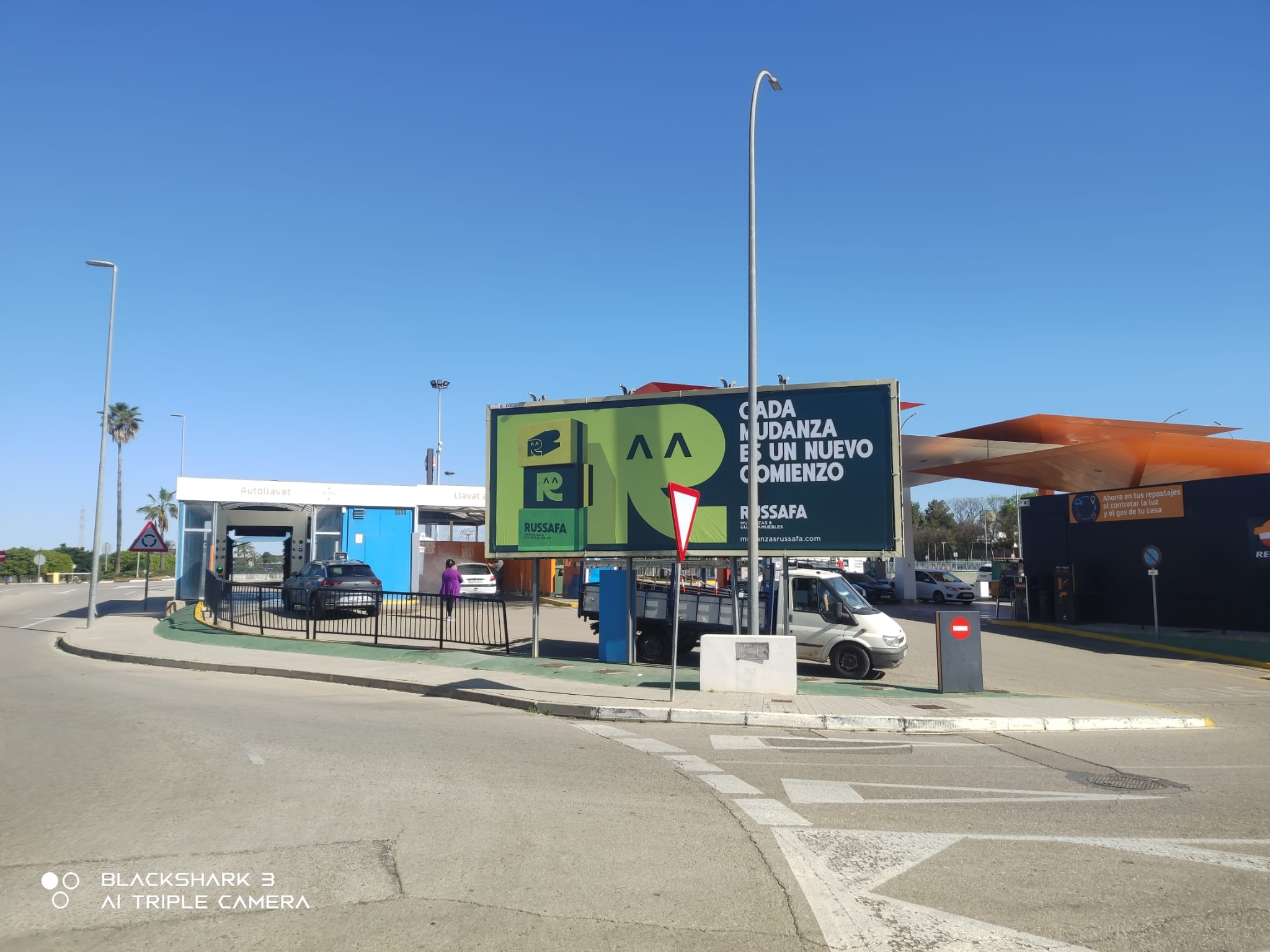 Ejemplo campaña en Centro Comercial Kinépolis Campaña retail en vallas en en Centro Comercial Kinépolis