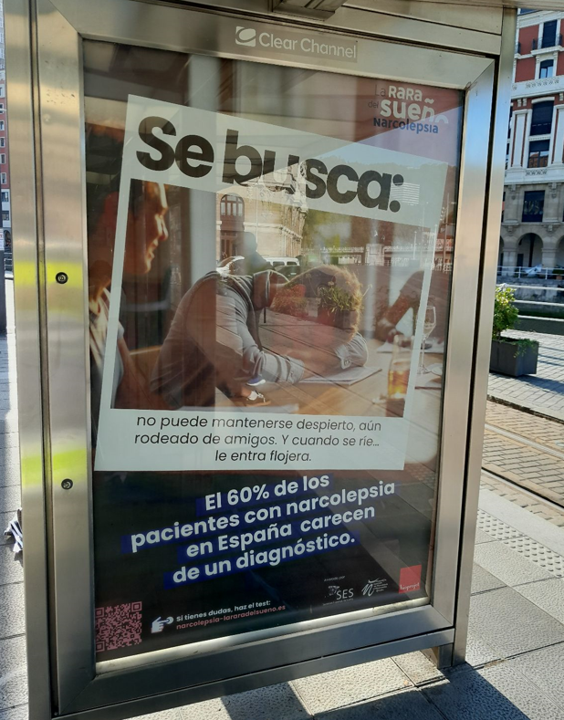 Mupi en Abandoibarra – Zubiarte Mupi junto al centro comercial Zubiarte en Bilbao