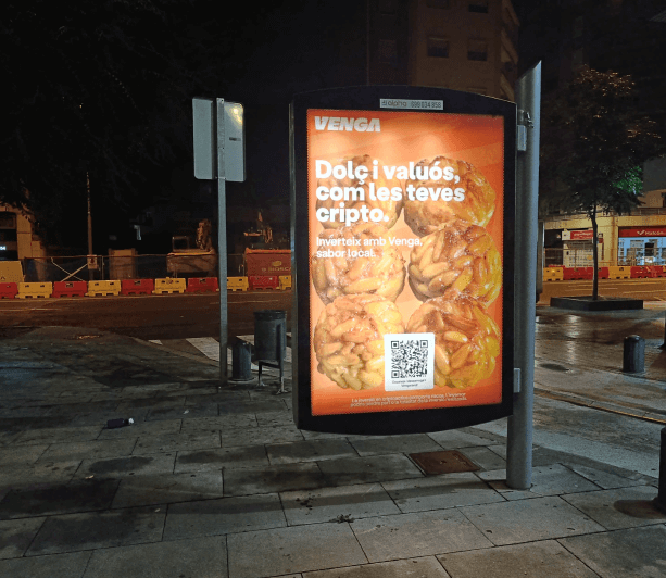 Mupi en SERRA DE PRADES ( PLAZA )