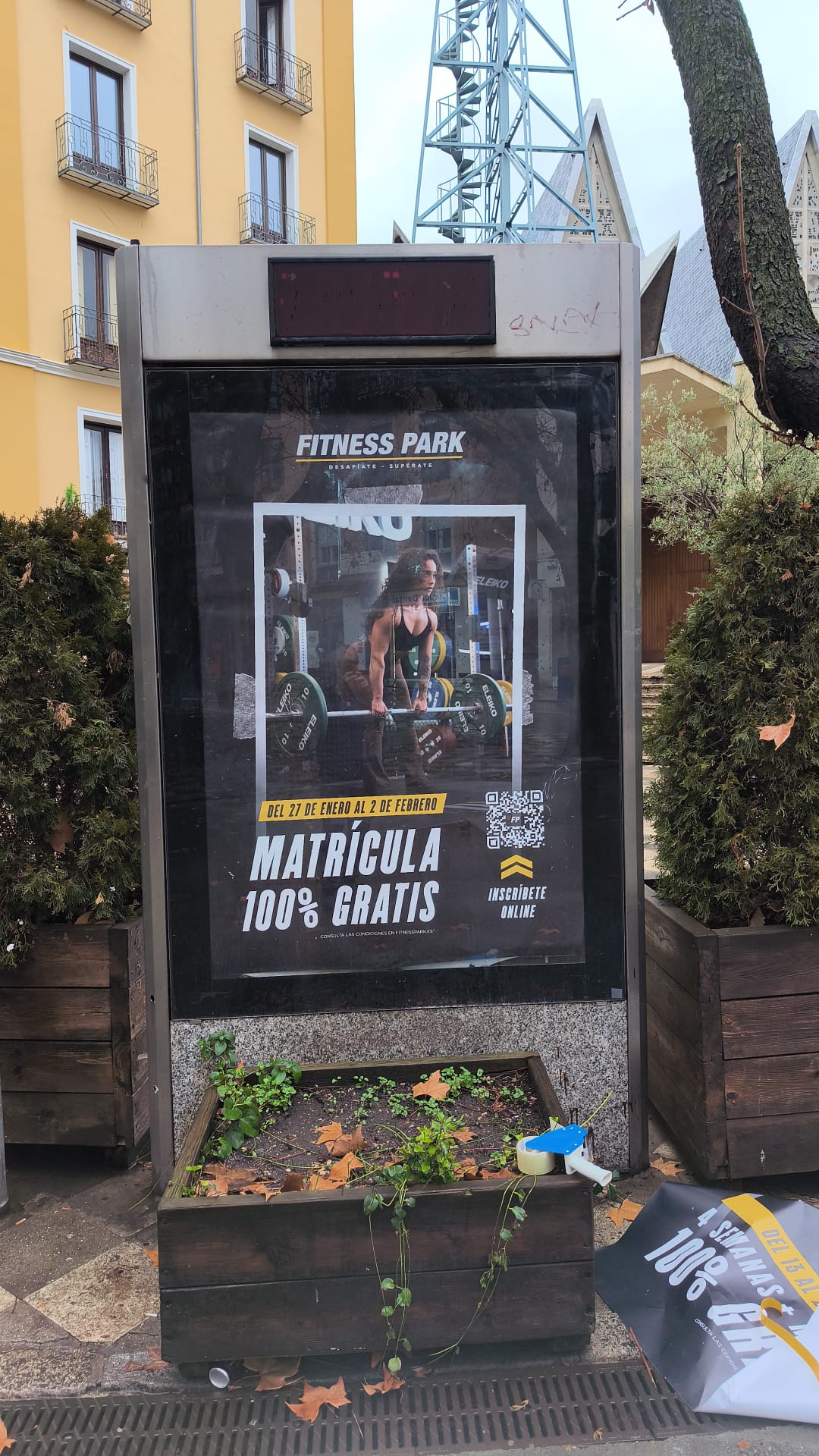 Mupi frente al Hospital Virgen de la Luz en Cuenca