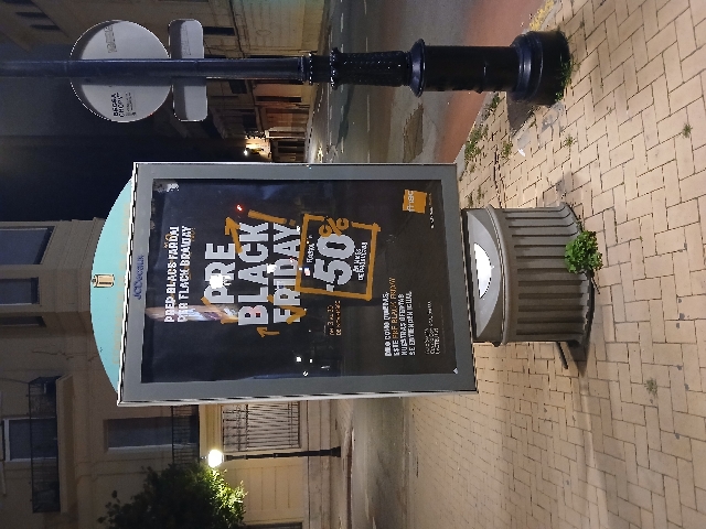 Mupi en Plaza Independencia Mupi en Plaza Independencia