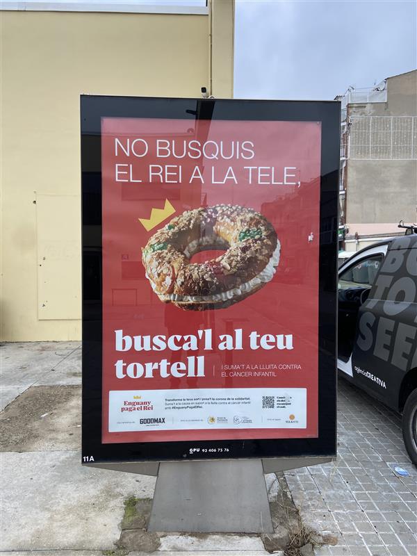 Campaña de publicidad en mupi en la carretera de Barcelona, Girona