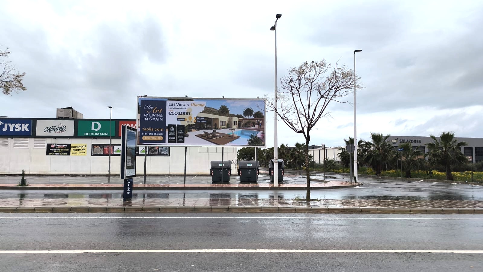 Campaña de publicidad en valla en la Avenida del Pinatar, San Pedro del Pinatar