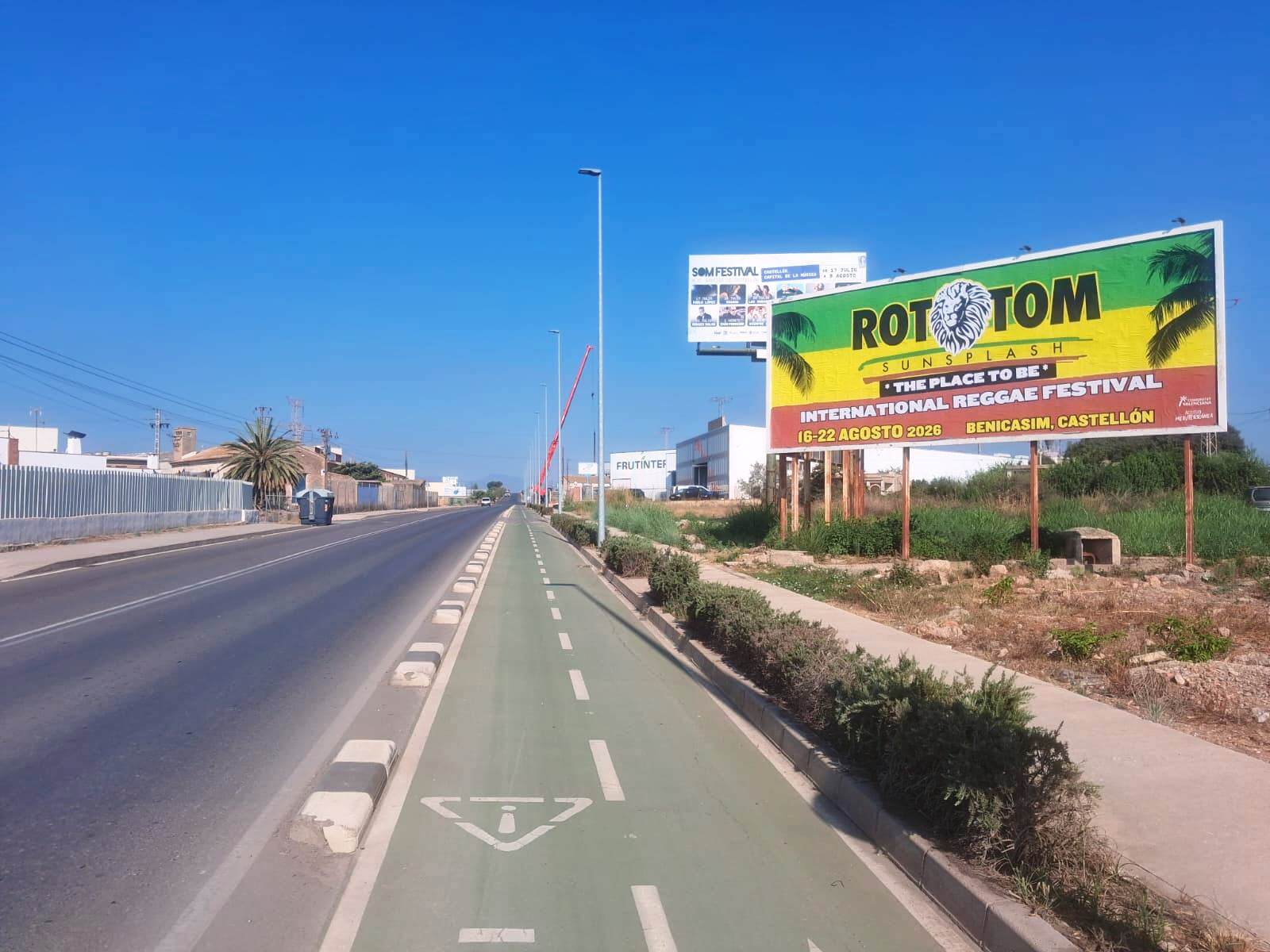 Campaña de publicidad en valla en la carretera de Onda (CV-20), Villarreal