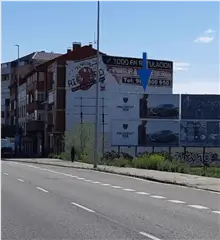 Vallas publicitarias en Avenida de Portugal, León