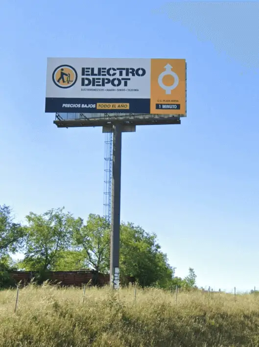 Campaña de un monoposte exterior en Barcelona