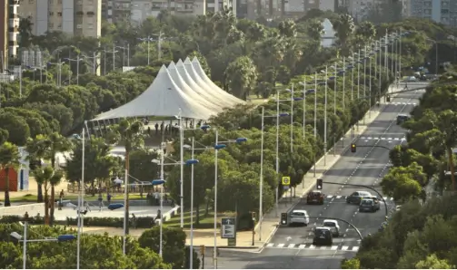 Publicidad exterior en Avenida de Andalucía