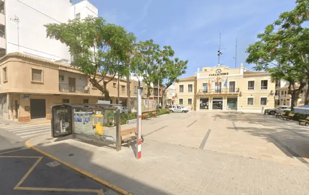 Plazas históricas y comercio local