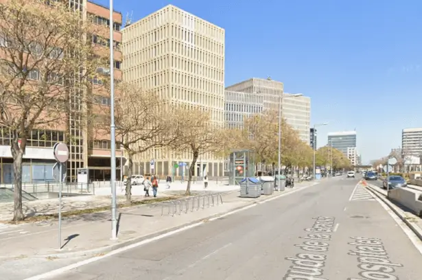 Mupis próximos a Ciutat de la Justícia