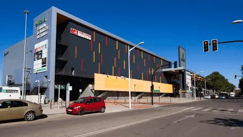 Publicidad exterior en el Paseo de la Cuba