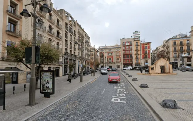 Publicidad exterior en la Avenida Alameda Camilo Sesto