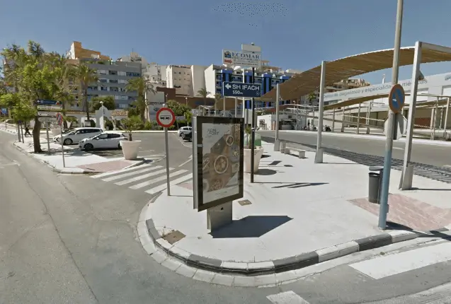 Publicidad exterior en estación de Calpe