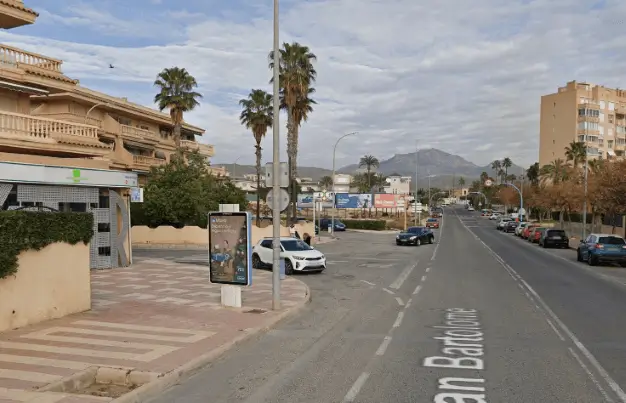 Publicidad exterior en el Puerto y Club Náutico Publicidad exterior Puerto El Campello