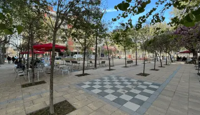 Publicidad exterior en la Plaça Jaume I