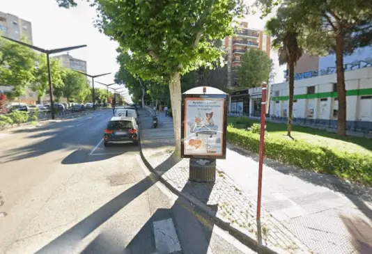 Publicidad exterior en Avenida del Ejército de Guadalajara