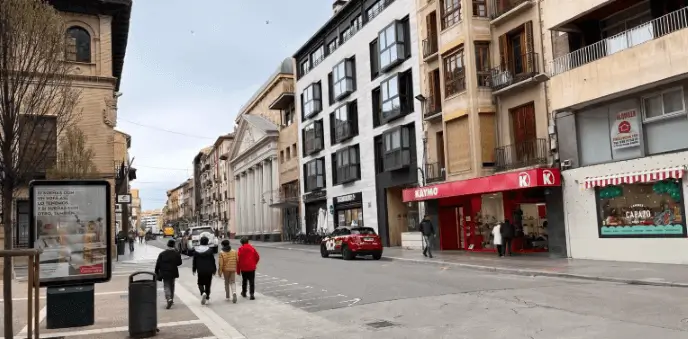 Publicidad exterior en la Calle del Coso