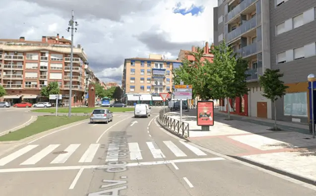 Publicidad exterior en la Avenida Monegros