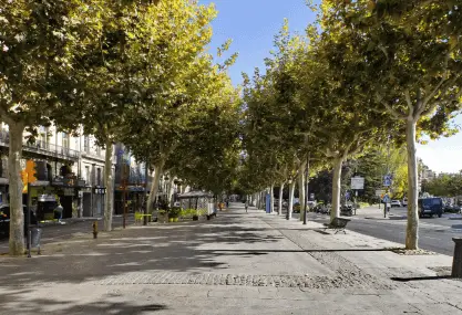 Publicidad exterior en Rambla Ferran de Lleida