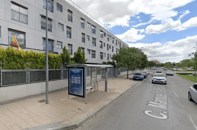 Publicidad exterior en la Calle Manuel de Falla, Pinto