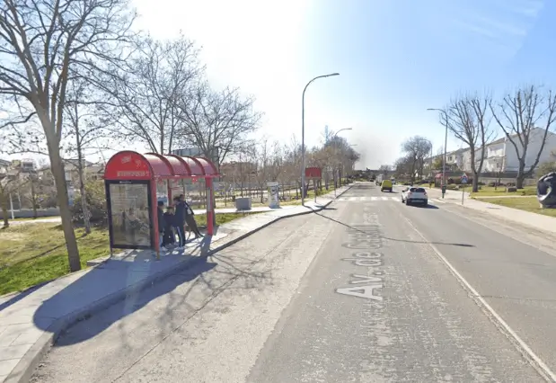 Zona residencial y acceso histórico en Navalcarnero