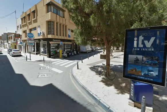 Publicidad exterior en el centro urbano de San Pedro del Pinatar