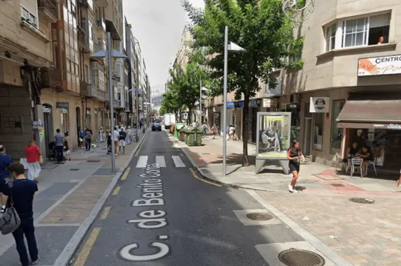 Publicidad exterior en el centro de Pontevedra (Benito Corbal) OOH en Benito Corbal y entorno, Pontevedra