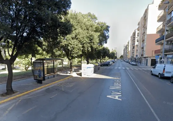 Publicidad exterior en 9 d’Octubre y centro urbano