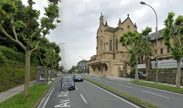 Publicidad exterior en Intxaurrondo, San Sebastián Publicidad exterior en Intxaurrondo, San Sebastián