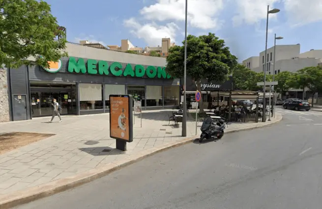 Soportes en rotondas y accesos deportivos