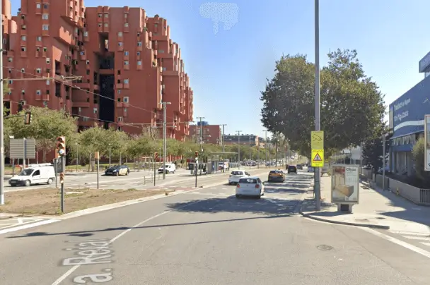 Publicidad exterior en el polígono y Av. Indústria