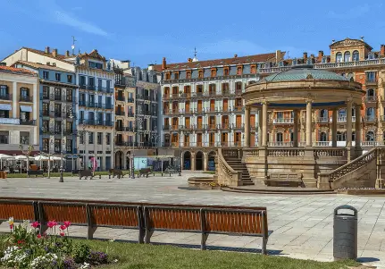 Soportes publicitarios en Nervión, Sevilla