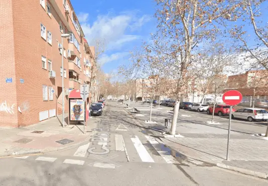 Publicidad exterior en el centro urbano de Valdemoro