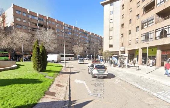 Marquesinas y vallas en Paseo de la Estación de Valdemoro