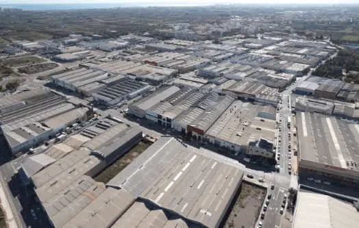 Publicidad exterior en la Zona Industrial en Roquetas de Mar
