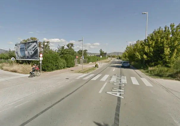 Soportes publicitarios en Av. Mar y Camí La Sendera en Gavà