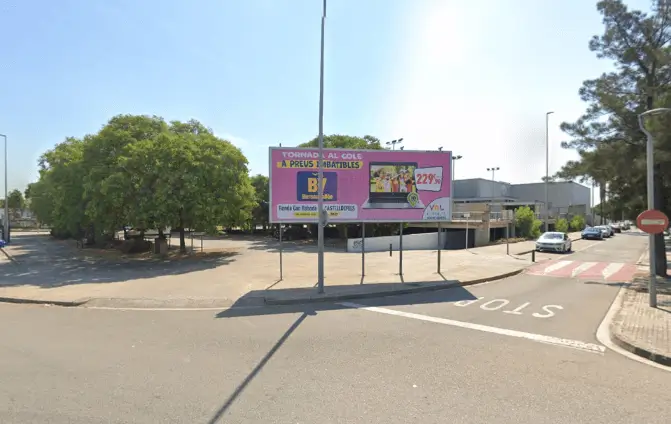 Soportes publicitarios en Cl Energia y Técnicas en Gavà