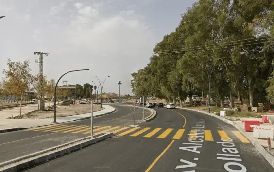 Soportes publicitarios en Avda. Alcalde Leoncio Collado