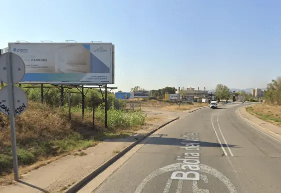Soportes publicitarios en Sabadell a Badia y Campo Aviación