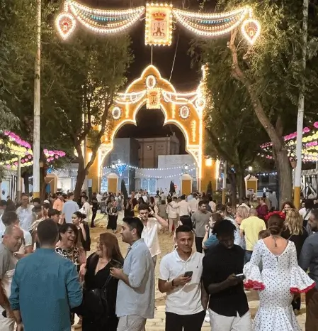 Publicidad exterior durante la Feria de Alcalá de Guadaíra