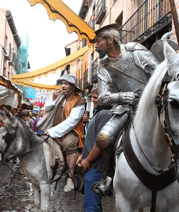 Publicidad exterior durante la Semana Cervantina