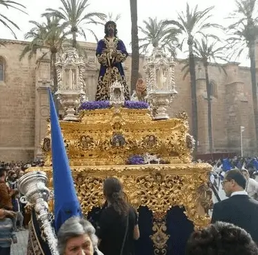 Publicidad exterior durante la Semana Santa en Almería