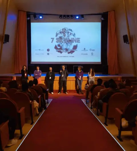 Publicidad exterior durante el Festival de Cine Publicidad exterior durante el Festival de Cine