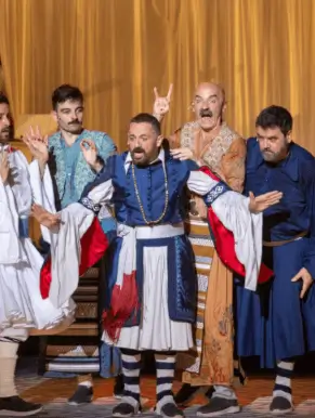 Publicidad exterior en Burgos durante el Festival Internacional de Teatro Publicidad exterior durante el Festival Internacional de Teatro en Burgos