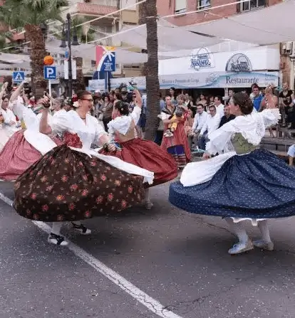 Publicidad exterior en la Feria de San Pedro en el Grao de Castellón