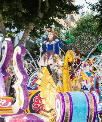 Publicidad exterior durante la Fiesta Mayor de Dénia Publicidad exterior durante la Fiesta Mayor de Dénia