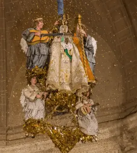 Publicidad durante el Misteri d'Elx de Elche Publicidad durante el Misteri d'Elx de Elche