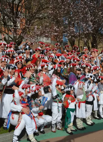 Publicidad exterior durante el Carnaval de Getxo Publicidad exterior en Getxo Carnaval