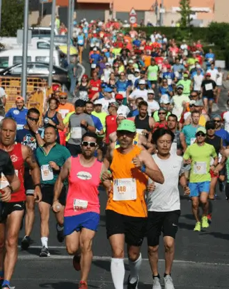 Publicidad exterior durante el Maratón Internacional de Getxo Publicidad exterior en Getxo Maratón
